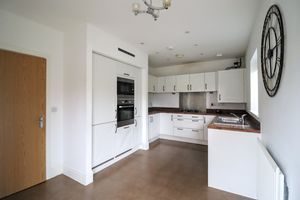 Kitchen/Diner- click for photo gallery